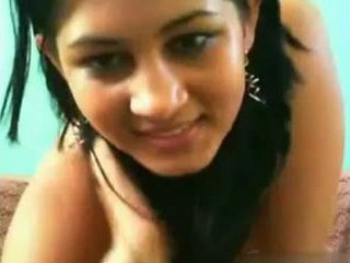 Desi Hot Girl Priya Nude sexy body on Cam