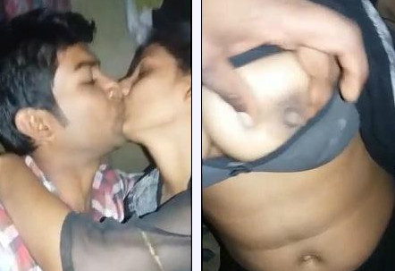 Cute Indian lover Kissing & Boob pressing and BlowjobSelfie