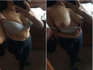 Today Exclusive- CUte Desi Girl Record Her Boob Selfie For Lover