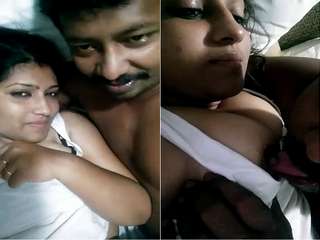 Today Exclusive- Hot Tamil Wife Boob Sucking By Hubby