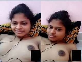 Today Exclusive- Cute Desi Girl Showing Boobs to Lover On video Call part 2