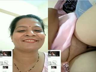 Today Exclusive-Sexy Bhabhi Showing Her Boobs and Pussy On Video Call part 1