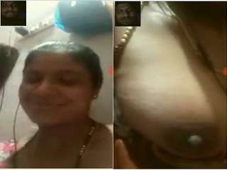 Today Exclusive- Sexy Telugu Bhabhi Showing Her Boobs and Pussy To Lover On Video Call part 2