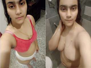 Today Exclusive- Sexy Desi Girl Record her Nude Selfie