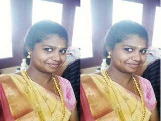 Today Exclusive- Cute Tamil Girl Record Nude Selfie For Lover