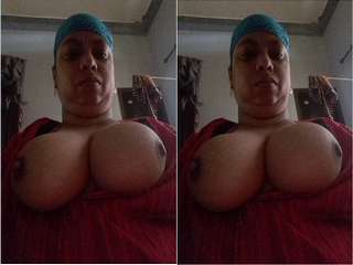 Today Exclusive- Horny Bhabhi Record her Nude Selfie Part 1
