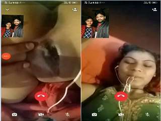 Today Exclusive- Sexy Bhabhi Showing Her Boobs and Pussy On Video Call Part 1