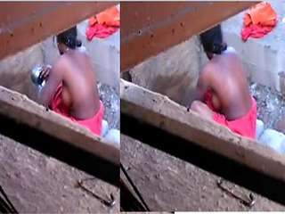 Exclusive- Desi Bhabhi OutDoor Bath Capture By Hidden Cam