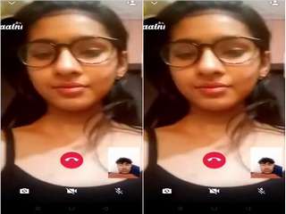 Today Exclusive- Desi Girl Showing Her Boobs on Video call