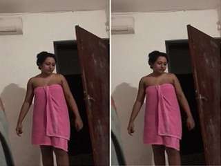 Today Exclusive- Sexy Lankan Wife Handjob and after Bath Video Part