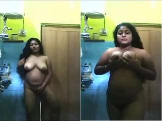 Today Exclusive- Horny Desi Girl Record her Nude Video