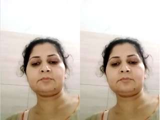 Today Exclusive- Horny Bhabhi Record her Nude Selfie