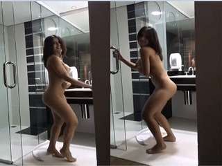 Exclusive- Sexy NRI Girl Nude Dance