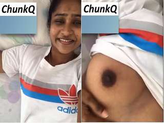 Today Exclusive- Cute Lankan Girl Showing Her Boobs