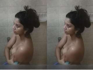 Today Exclusive-Sexy Desi Girl bathing Record By Hidden Cam