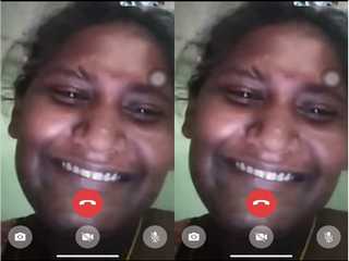 Today Exclusive-Mallu Bhabhi Showing Bathing On video Call