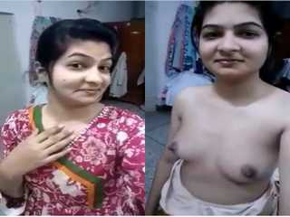 Today Exclusive- Sexy Paki Girl Showing Her Boobs and Pussy