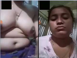 Today Exclusive- Horny Desi Girl Showing Hr Boobs and Fingering On Video Call part 2