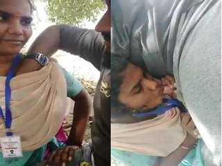 Today Exclusive- Desi Tamil Lover Outdoor Blowjob