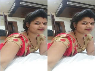Today Exclusive- Sexy Bhabhi Record Nude Selfie For Lover