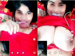 Today Exclusive- Desi Punjabi Girl Showing Her Big Boobs On Video Call