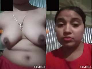 Today Exclusive- Desi Village Girl Showing Her Boobs and Pussy On Video Call