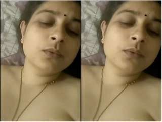 Today Exclusive -Sexy Desi Bhabhi Showing Her Nude Body