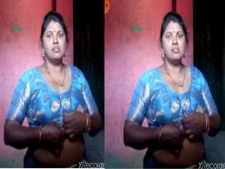 Today Exclusive -Sexy Desi Bhabhi On Video Call