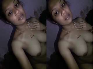 Today Exclusive- Lankan Tamil Girl Record Nude Selfie