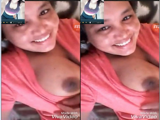 Exclusive- Cute Girl Showing Her Boobs And Pussy On Video Call