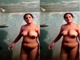 Today Exclusive- Tamil Bhabhi Record her Bathing Video Part 3