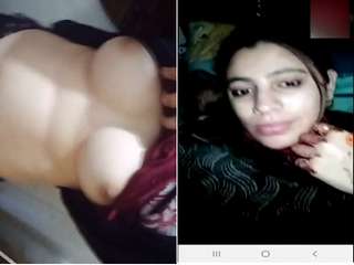 Today Exclusive- Paki Wife Showing Her Boobs