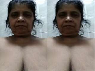 Today Exclusive- Lankan Milf Showing Nude Body