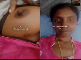 Today Exclusive- Tamil Wife Showing Her Boobs On Video Call