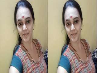 Today Exclusive- Hot Mallu Girl Showing her Boobs on Video Call
