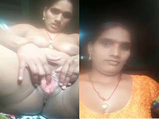 Today Exclusive- Horny Desi Bhabhi Showing Her Nude Body