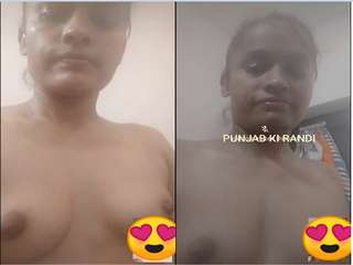 Today Exclusive- Punjabi Girl Showing Her Boobs and Pussy