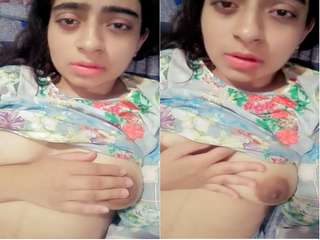 First On Net – Cute Desi Girl Play With Her Boobs