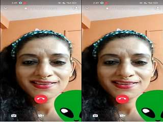 Today Exclusive- Horny Lankan Milf Showing Her Boobs and Pussy On Video Call