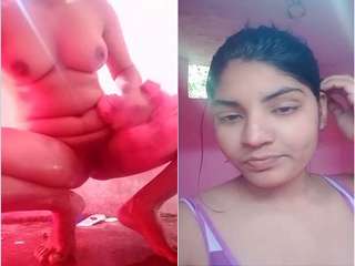 Today Exclusive- Hot Desi Girl Record Her Nude Video