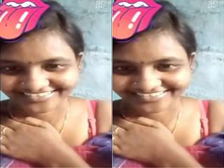 Today Exclusive- Cute Tamil Girl With Lover