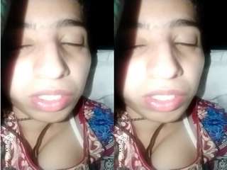 Today Exclusive- Horny Kashmiri Girl Showing And Fingering Part 2
