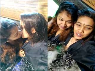 Today Exclusive- Desi Lesbo Girl Kissing