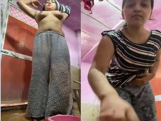 Today Exclusive – Sexy Desi Girl Strip her Cloths and Showing her Nude Body Part 4