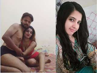 Today Exclusive – Paki Couple BathRoom Romance