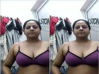 Today Exclusive- Horny Desi Girl Strip Her Cloths And Fingering Part 1