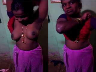 Today Exclusive- Desi Bhabhi Boobs Video Record By Hubby