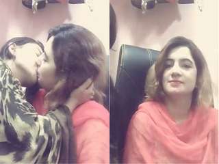 Today Exclusive- Desi Lesbo Girls Kissing