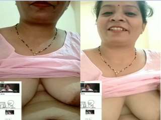 Today Exclusive- Desi Mature Bhabhi Showing Her Boobs and Pussy Part 2