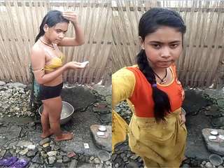 Today Exclusive- Desi village Girl OutDoor Bathing